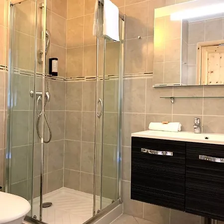 Bleu 1650 Szálloda 3*