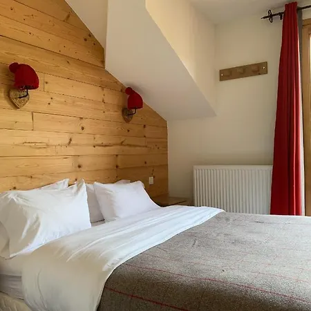 Bleu 1650 Hotel 3*