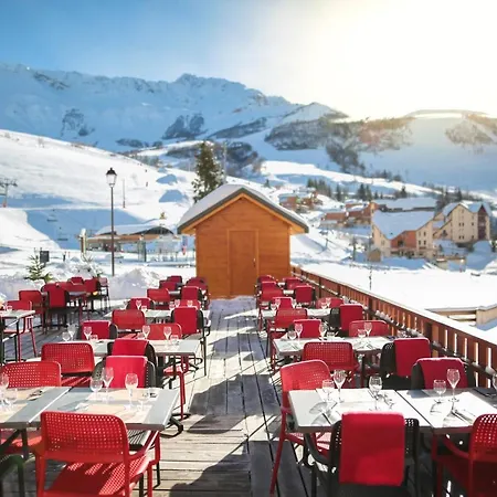 Otel Lac Bleu 1650 3*